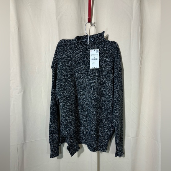NWT Zara Asymmetrical Slit Hem Sweater - Picture 2 of 12